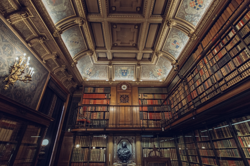 bibliotheque-GASSIN-min_library-863148